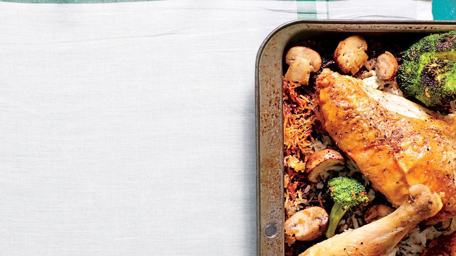 прост Whole Chicken with Roasted Broccoli-Mushroom Rice