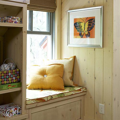ا Window Seat in a Cozy Nook