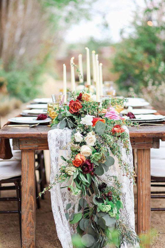 Dřevěný Table Floral Garland Wedding Tablescape